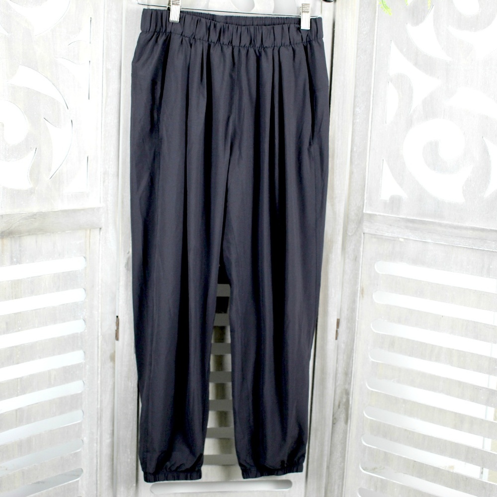 Lululemon Athletica High Rise Black Joggers Size 6